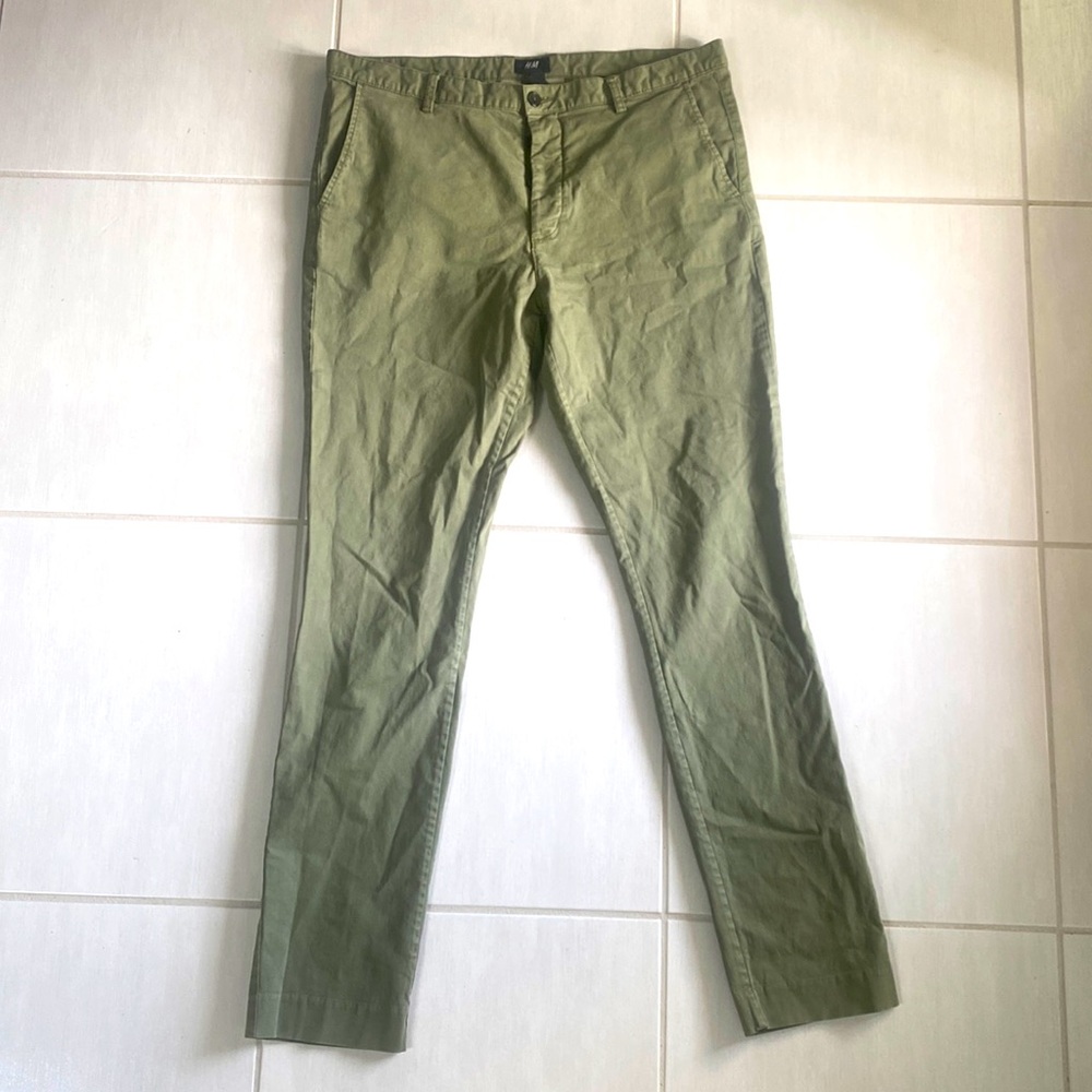 H&M Green Chinos SZ38